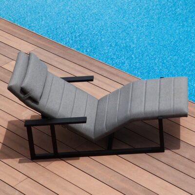 Roxy Lounger - Avenue Design Montreal